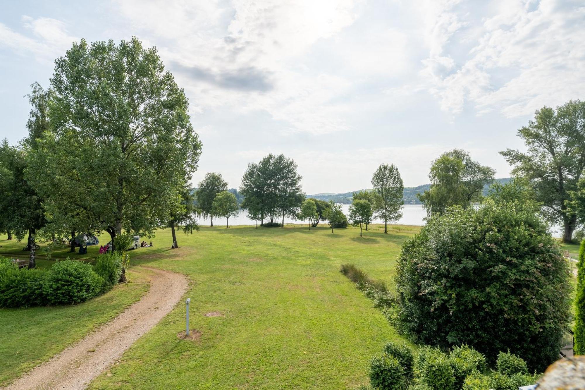 Camping Le Caussanel Hotell Canet-de-Salars Eksteriør bilde